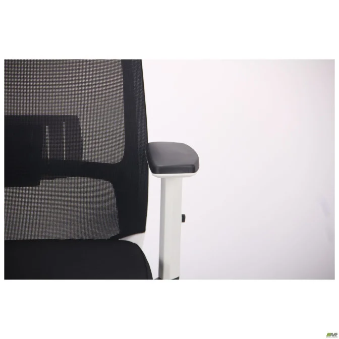 Крісло Install White, Alum, Black/Black AMF