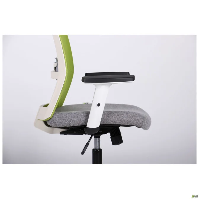 Кресло Uran White HR сиденье Сидней-20/спинка Сетка SL-06 салатовая AMF